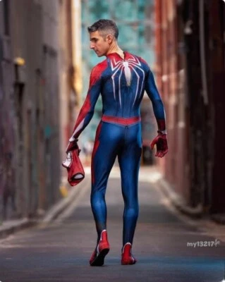 Marvel’s Spider-Man Traje Spiderverse Rojo y Azul Disfraz Máscara Desprendida Regalos Foto 1 de 4