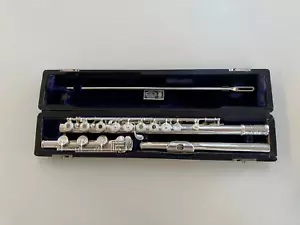 1971 VINTAGE W.S. HAYNES SOLID SILVR FLUTE, HAND-MADE, ALL NEW PADS, SUPER! - Picture 1 of 11