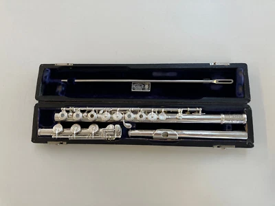 1971 vintage W.S. HAYNES FLAUTA PLATA MACIZA, HECHA A MANO, ALMOHADILLAS TODAS NUEVAS, ¡SÚPER! Foto 1 de 4