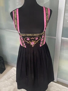 Dirndl Damen Kleid Größe 36 mit dekorativen Stickerei , Edelweiß,gratis Bluse - Bild 1 von 8