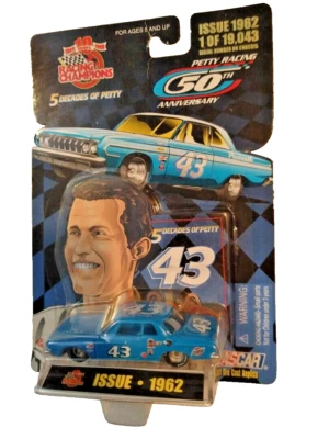 1/64 Richard Petty #43 Racing Champions 5 Decades Of Petty выпуск 1962 Blue Savoy - Изображение 1 из 4