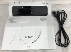 Epson EB-720 PowerLite Multimedia Projector - Picture 1 of 7