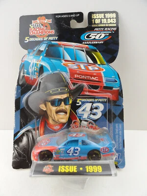 1999 Racing Champions 5 Decade of Petty 1/64 John Andretti 1999 #43 STP - Imagem 1 de 4