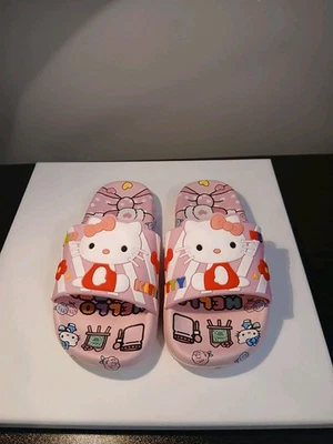 Hello Kitty childs shoe - Image 1 of 4