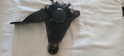 1979-80 Honda CB 750F CB900 F Supersport, RC04 Rear Brake Caliper 43100-445-771 Foto 1 de 4
