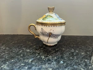 Anna Weatherley Cup With Lid. - Picture 1 of 9