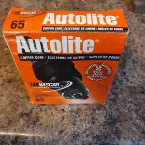  2 AUTOLITE 65 SPARK PLUGS- 5 Champion D18Y plugs, and 1 Champion RC12 Plug - Picture 1 of 3