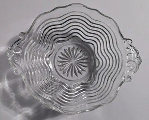Ciotola vintage in vetro trasparente a coste - piatto caramelle con manici - spirale stile art deco - Foto 1 di 9