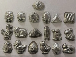 Lot Of 19 Vintage Mini Tin Chocolate/Candy Molds - Picture 1 of 21