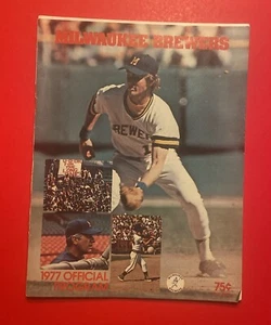 1977 MILWAUKEE BREWERS KANSAS CITY ROYALS MLB Baseball Program Vtg ROBIN YOUNT - Picture 1 of 8