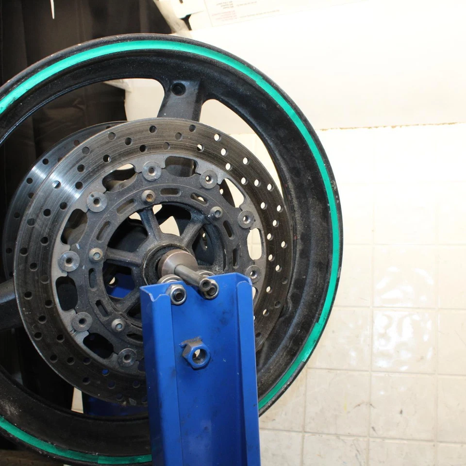 Yamaha YZF R6 2002 llanta delantera freno rotores discos 4SV-2581T-01-00 BB545 Foto 1 de 4