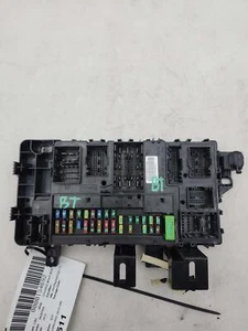 15 chasis Ford Mustang Brain Box ID FR3T-15604 OEM D2225 - Imagen 1 de 3