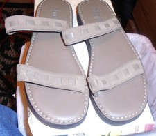 simple brand sandals