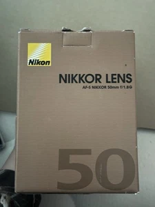 Nikon NIKKOR Lens AF-5 NIKKOR 50mm f/1.8G - Excellent Condition In Box - Picture 1 of 2