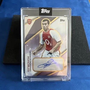 Topps Arsenal Invincibles 2003/2004 van bronckhorst 47/75Auto Encased purple - Picture 1 of 3