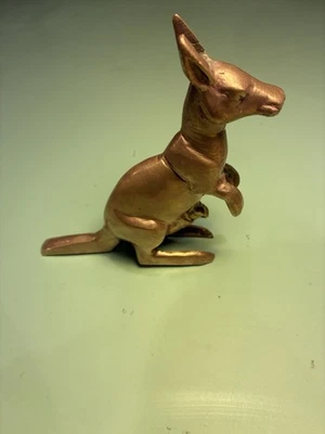 Tapón de puerta de latón Kangaroo & Joey Foto 1 de 2