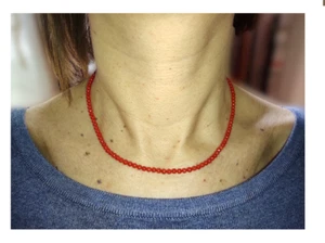 Collana donna in Oro giallo 750 da 18 kt vero Corallo rosso di girocollo pietre  - Picture 1 of 2