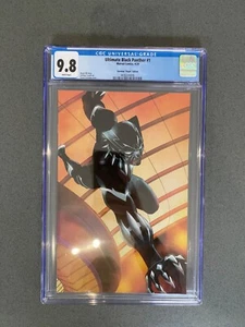 Ultimate Black Panther #1 Travel Foreman 1:100 Virgin Variant CGC Blue Label 9.8 - Picture 1 of 3