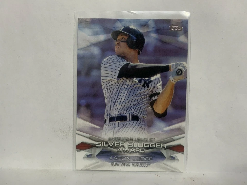 MLBA-42 Aaron Judge AL Silver Slugger Award New York Yankees 2018 Topps Series 1 - Image 1 of 2