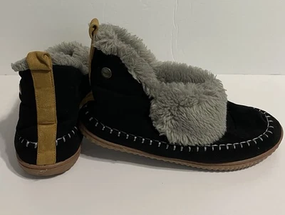 Dearfoams Ladies' Size Medium (7/8) Memory Foam Slippers, Black  - Image 1 of 4