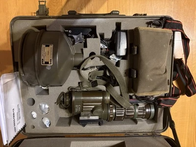 Komplette Nachtsichtgeräteausstattung Fero 51 Koffer +Scheinwerfer+ Akku + Gerät - Bild 1 von 4