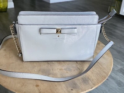 Bolso Bandolera Kate Spade Hancock Park Angelica Cuero Gris Claro Foto 1 de 4