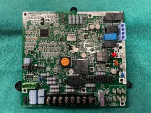 Nuova scheda di controllo Carrier Bryant HK42FZ035 V16 CEPL130667-04-01 CEBD430667-07A - Foto 1 di 6