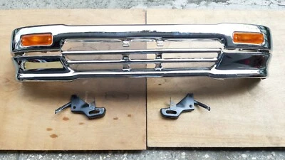 Chrome Front Bumper Apron Super Set Fit For Toyota 1992-1995 Pickup Hilux 4WD - Image 1 of 4