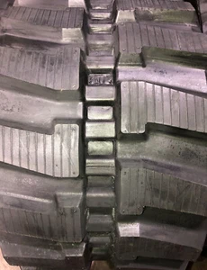 (2-tracks) JCB Rubber Track 8035Z 8035ZTS 8035-Z 8035-ZTS 300x52.5x84 30052584 - Picture 1 of 1