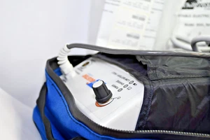 Microtek ChillBuster 8002-Portable Electric Blanket System-ThermoGear-Navy Medic - Picture 1 of 12