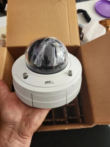 Cámara domo fija WDR lista para exteriores AXIS P3375-VE para red Foto 1 de 1