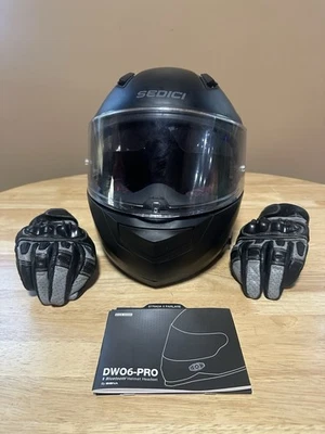 Capacete Sedici Sistema II Parlare preto DW06-Pro tamanho S luvas Bluetooth bolsa de pó - Imagem 1 de 4