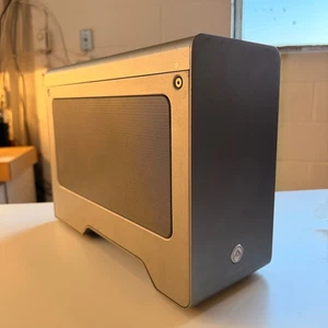 Used Akitio Node Pro EGPU Thunderbolt 3 - Picture 1 of 5
