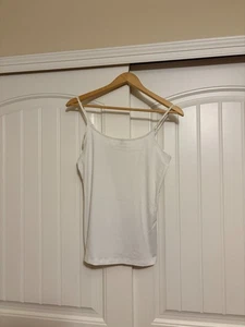 Camiseta sin mangas Banana Republic Factory con capas mediana blanca mezcla de nailon cami - Imagen 1 de 3