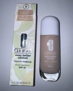 Clinique Even Better Clinical Vitamin SPF 45 Makeup LIGHT COOL 1 - Size 30mL - Picture 1 of 1