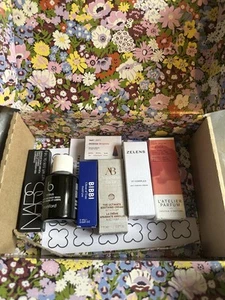 Liberty London Lux beauty Gift Box/HOLIDAYS/BIRTHDAY/Party/Gift/Travel/Free Gift - Picture 1 of 9