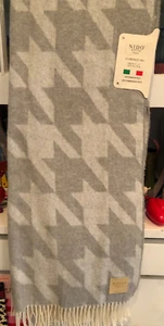 NIDO NOTTE ITALIA Houndstooth in Grey 51 x 67" Throw Blanket -- NWT - Picture 1 of 3