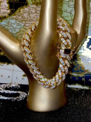 Brazalete de eslabones cubanos de diamantes de corte redondo de 12 quilates chapado en oro de plata 925 para hombre Foto 1 de 4