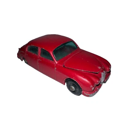 S01 Lesney Matchbox No.65 Jaguar 3.4 Litre Saloon Black Plastic Wheels 1962 - Image 1 of 4