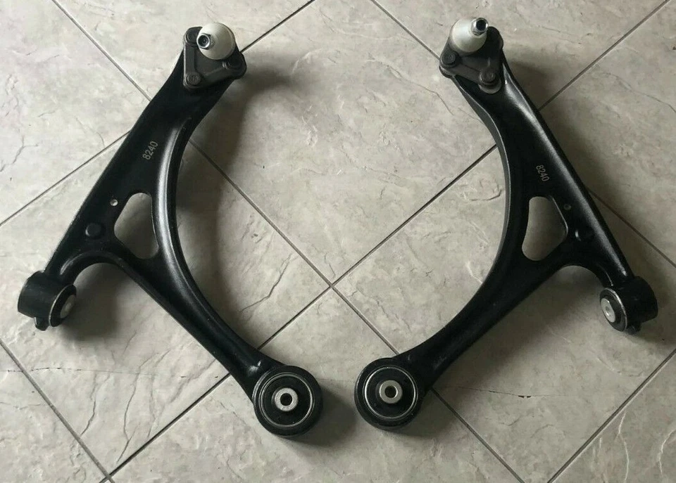 AUDI TT MK 1 98-06 TWO FRONT LOWER WISHBONE ARMS WITH BALL JOINTS & BUSHES    - Image 1 of 1