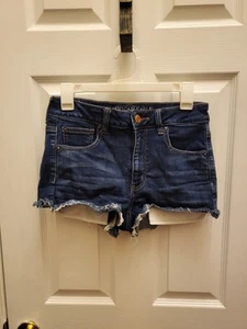 Women's AMERICAN EAGLE MIDI Super Stretch Distressed Denim Jeans Shorts size 8 - Picture 1 of 8