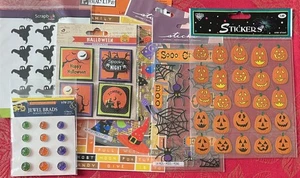 #862 - LOT OF HALLOWEEN STICKERS STICKO LITTLE BIRDIE STICKER KING & MORE - Picture 1 of 3
