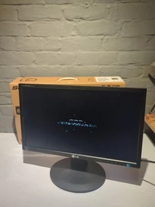 LG Flatron 21.5" Monitor Boxed Tested Working Serial Port NOT HDMI Pc Monitor - Picture 1 of 10