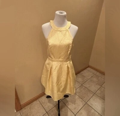 Vestido Disney's La Bella y la Bestia Nuevo con Etiquetas Junior Talla Grande Foto 1 de 4