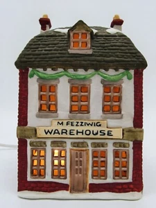 Dept 56 Dickens Village Fezziwig's Warehouse 6500-5 5"x5.5"x7" Retired - Bild 1 von 10