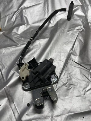 Volkswagen Passat CC 2008-2012 bloqueo de puerta trasera OEM 4f5827503 Foto 1 de 4