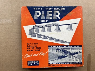 ATLAS 47 PIECE HO GAUGE PIER SET NO. 80 IN ORIG BOX & INSTRUCTIONS New Old Stock - Image 1 of 4