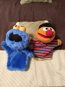 Vintage Krümelmonster & Ernie Handpuppen Applaus Marke 80er Jahre siehe Bilder - Bild 1 von 10