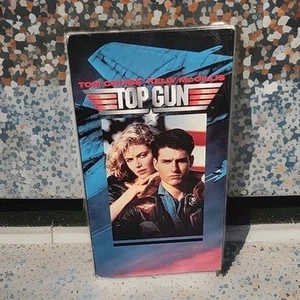 Top Gun Starring: Tom Cruise and Kelly McGillis (VHS, 1996, VTG) - Picture 1 of 3