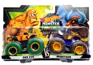 Hot Wheels Monster Trucks One Eye Vs. Minotaur Roarin' Rumble 2Pack VHTF New - Picture 1 of 1